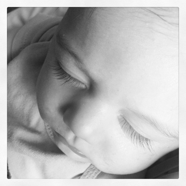 Look at those eyelashes!